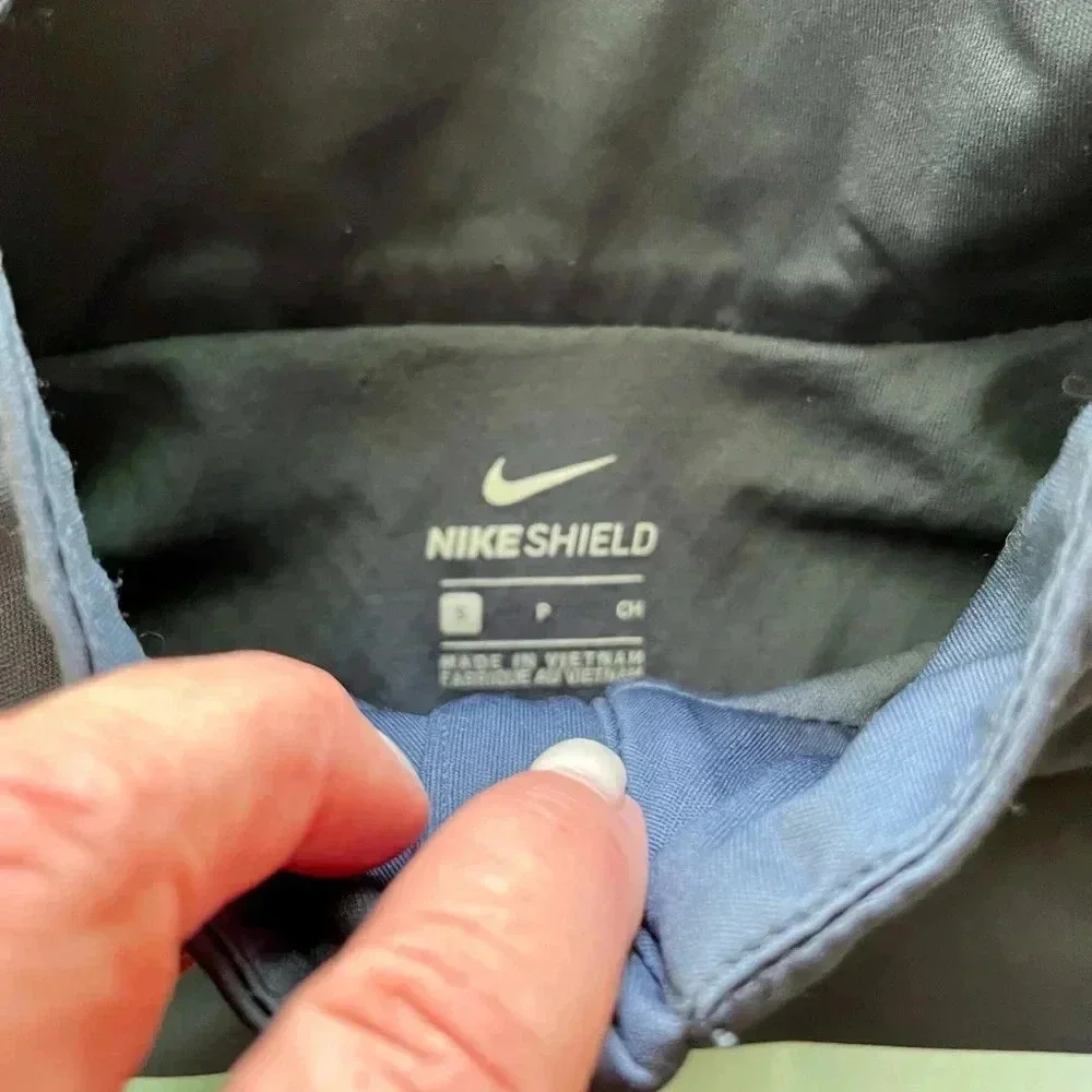 NIKE shield women’s zip up sporty jacket size small - blue